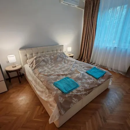87 Apartament *